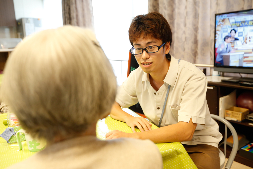 介護老人保健施設_三鷹ロイヤルの丘_スタッフ