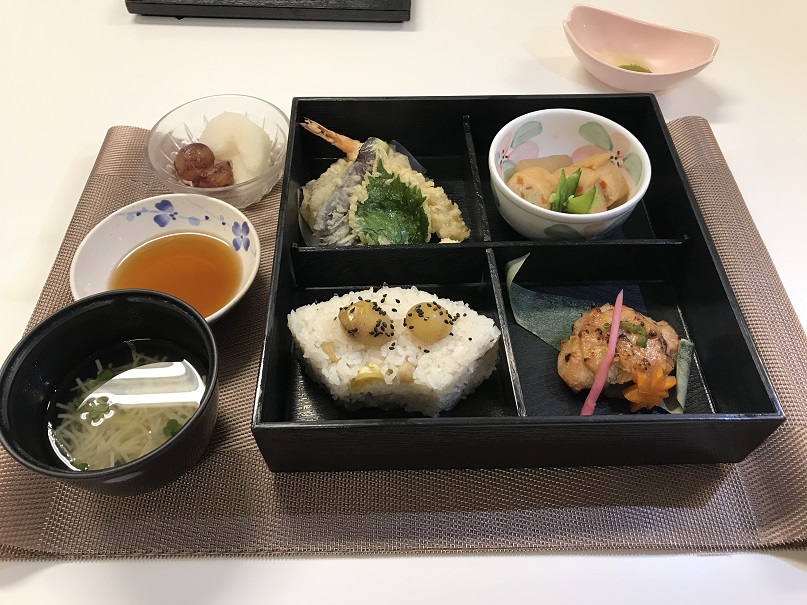 セレクト食 松花堂弁当 医療法人啓仁会 介護老人保健施設三鷹ロイヤルの丘